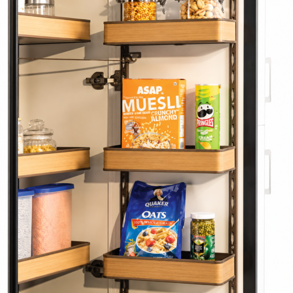 Ligna pantry unit 450 W.